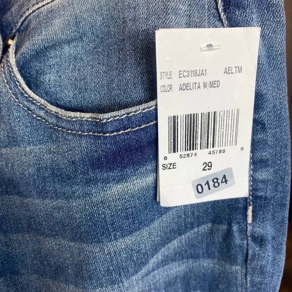 STS Blue Christy Crop Tapered Jeans Distressed High Rise Medium Wash Size 29 - Picture 10 of 10